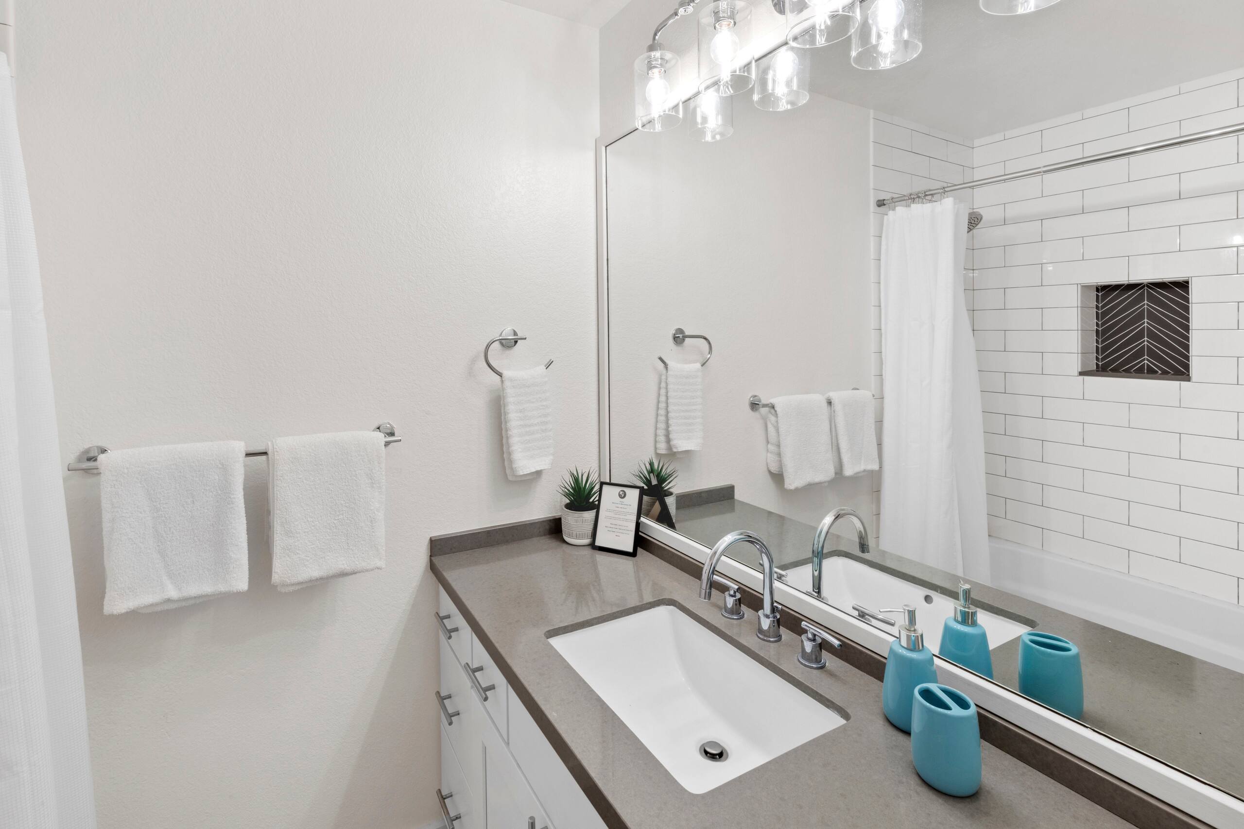 Condo in Koloa · ★4.79 · 3 bedrooms · 8 beds · 3 private baths - Image 22