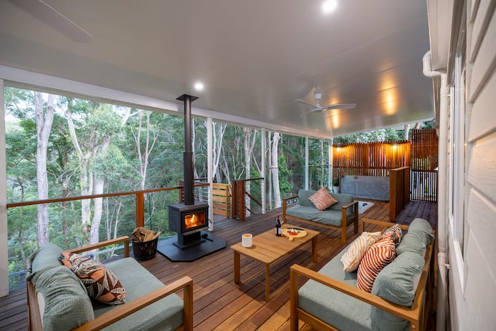 Magic's Cottage - Tamborine Mountain