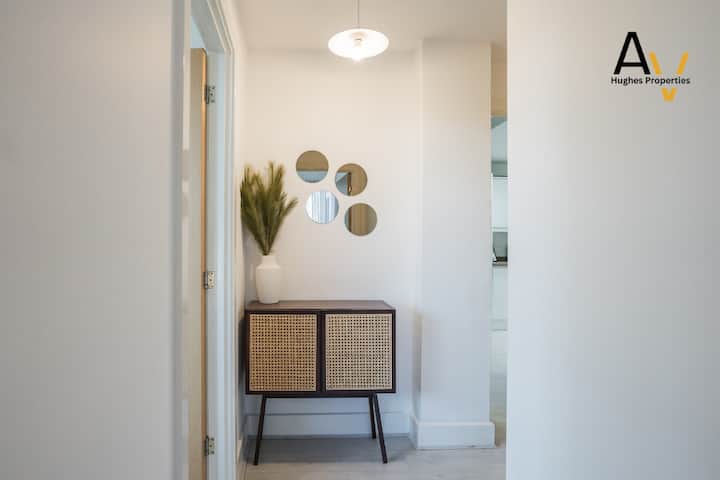 Central Milton Keynes Apartment For Long Stays - Milton Keynes