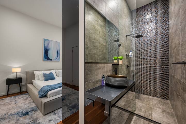 Unbeatable Location Famous Chapel St Family Home gallery image 4