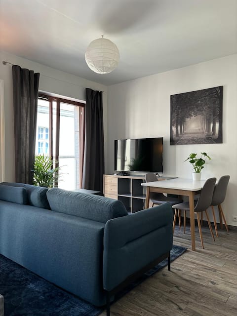 City center studio (D-3)