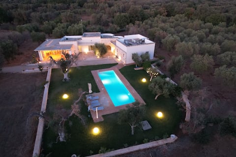 Annuncio Airbnb popolare: Villa in nature, Starlink WiFi & Office space a San Vito Dei Normanni