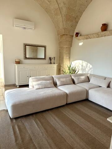 Villa with Pool, Surrounded by Olive Trees Apulia gallery image 2