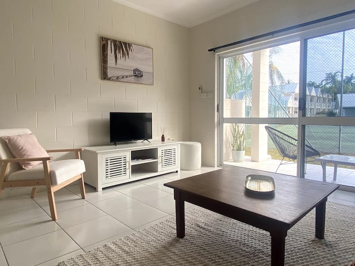 Modern & Fresh Apt At Four Mile Beach Port Douglas - 道格拉斯港