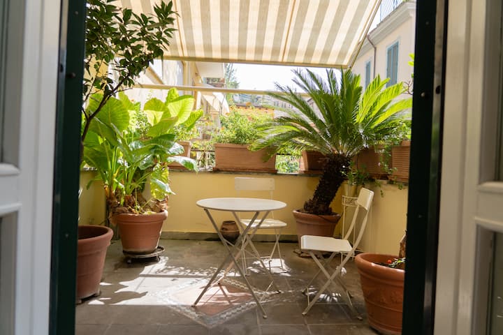 Deledda:
Historical Place In The City Center. - Rome