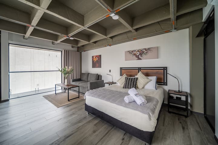 |Ahead| Spacious Loft With Balcony And Parking - Pereira