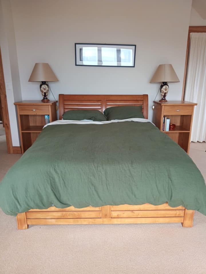 საძინებელი 1