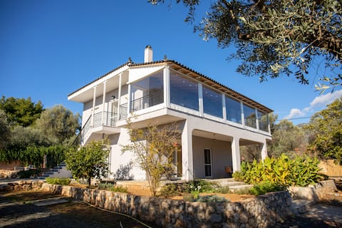 Villa Josefine with privet pool and parking