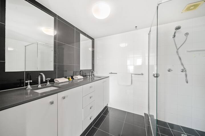 #GardenView 3 BRM Apartment gallery image 5