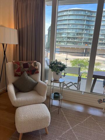 2 bedroom apartment next to water and park! gallery image 2