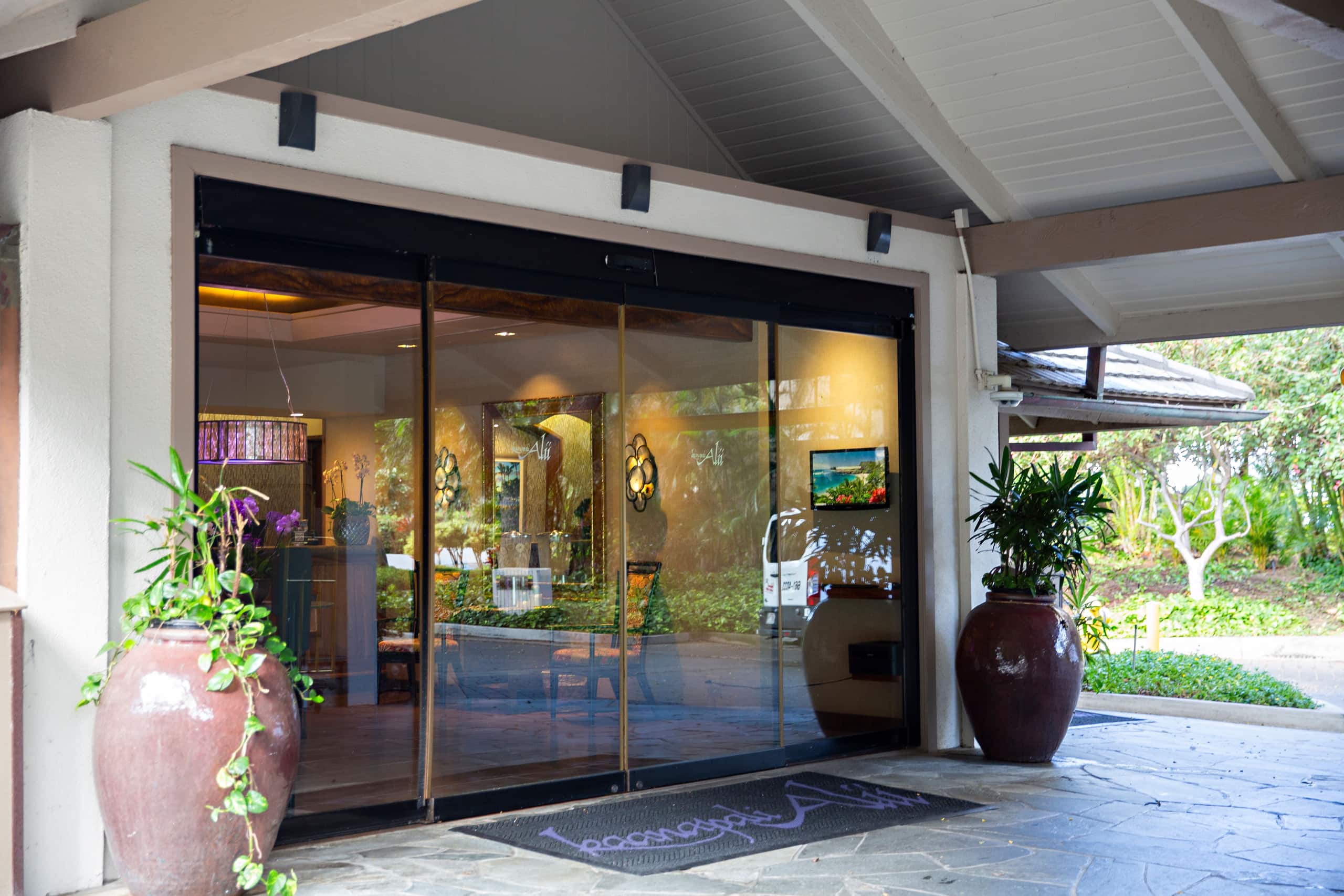 Condo in Lahaina · ★4.96 · 2 bedrooms · 4 beds · 2 private baths - Image 54