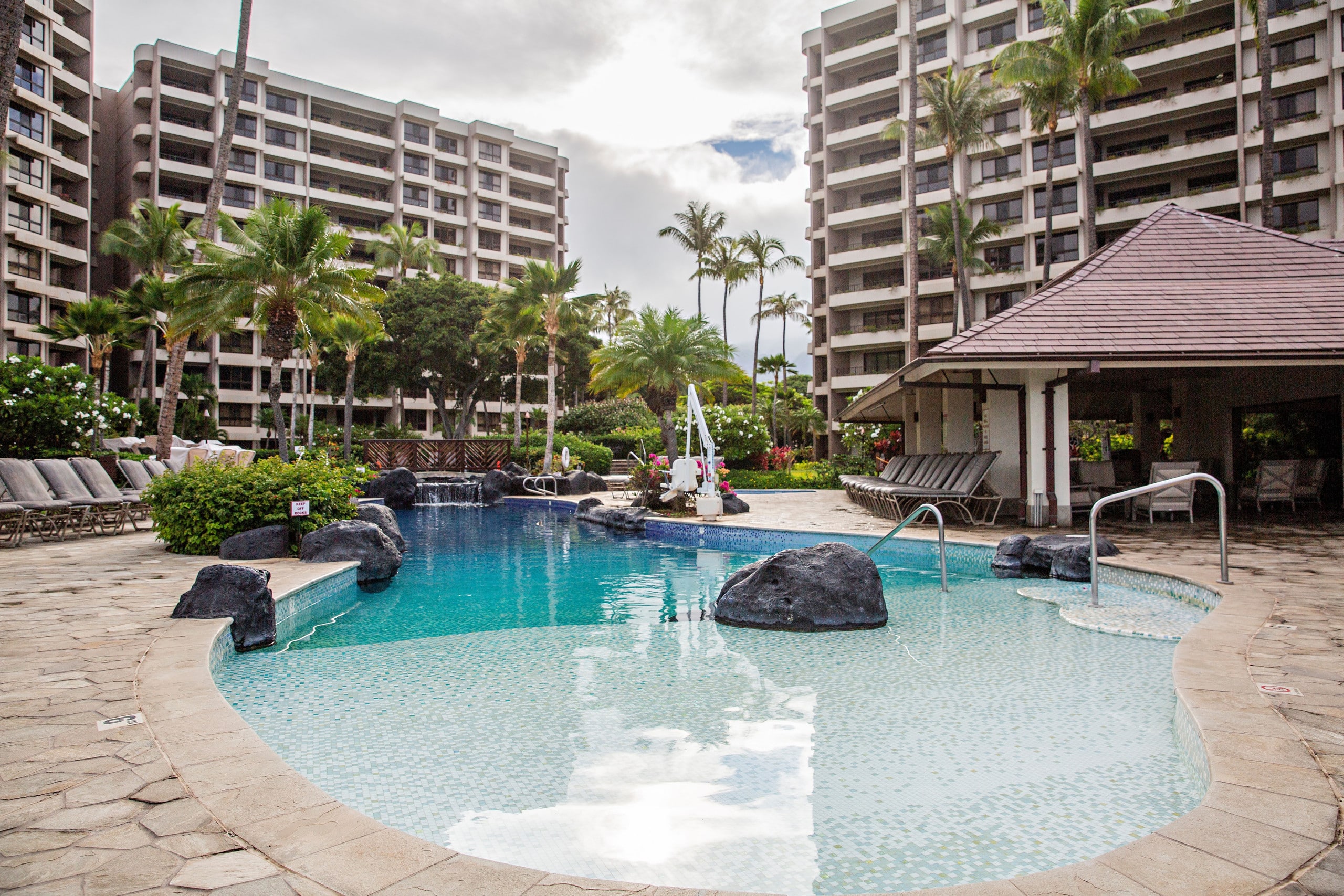 Condo in Lahaina · ★4.96 · 2 bedrooms · 4 beds · 2 private baths - Image 47