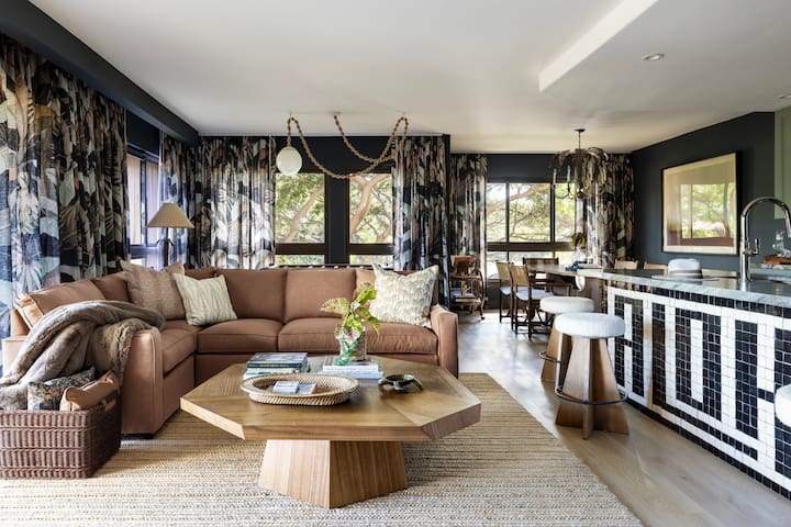 Newly Remodeled Ka’anapali Ali’i suite #236