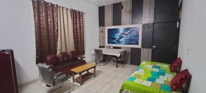 Room With Common Area For 3 Persons – Ground Floor - Ludhiana