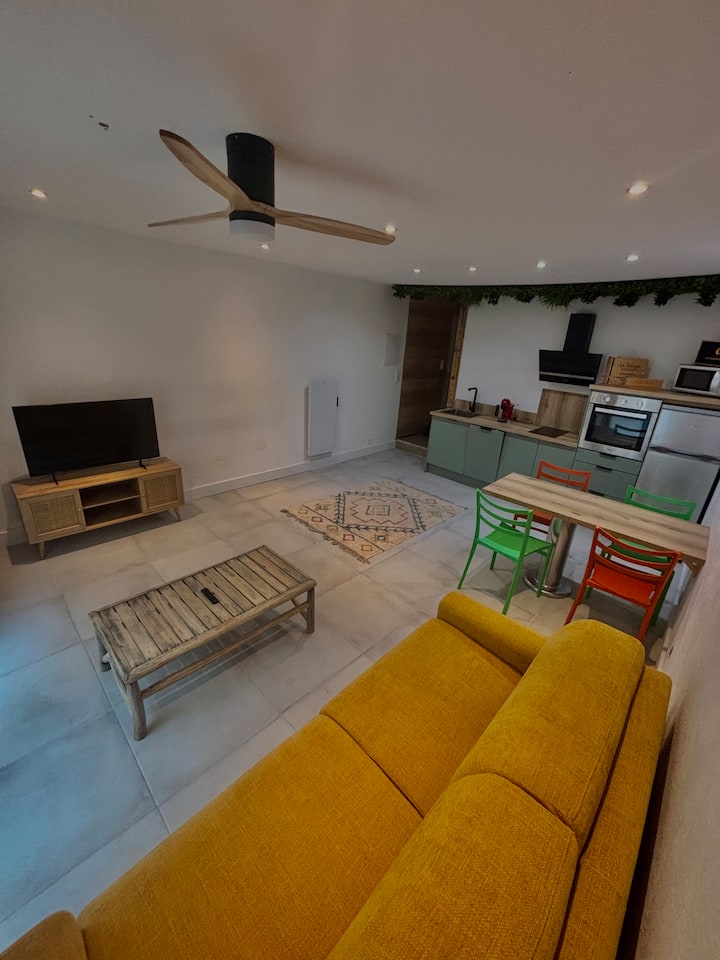 Au Coeur Du Beausset T2 48m² Rénové Et éQuipé - Le Castellet
