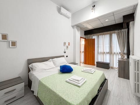 Modern and quiet loft, 10 minutes from Milan