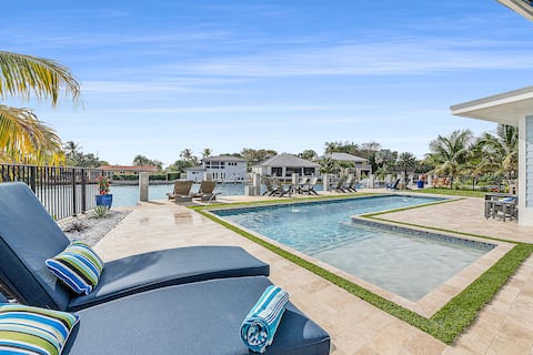 Waterfront Heated Pool Hosts 15!