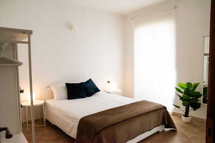 Dhomë gjumi dopio me krevat të madh 160 x 200 cm 