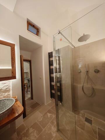 Exclusive authentic Trulli con Piscina gallery image 5