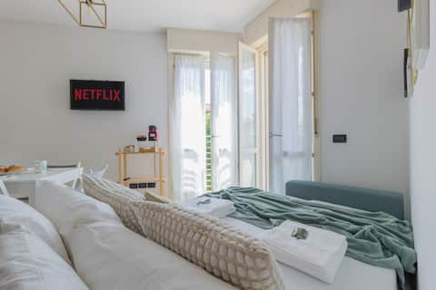 [Crema] Spacious Terrace • A stone's throw from the center