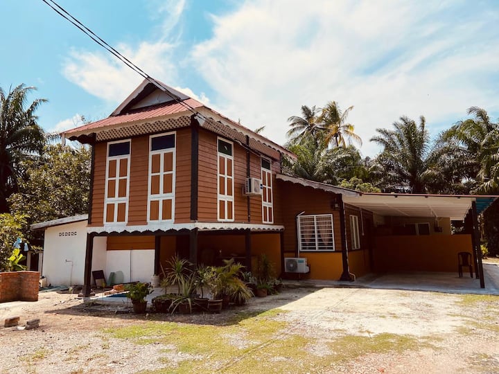 Inap Desa R'sawit (Pintu A) - Sekinchan