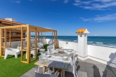 Luna ViDa MaLu, Motilla Beach