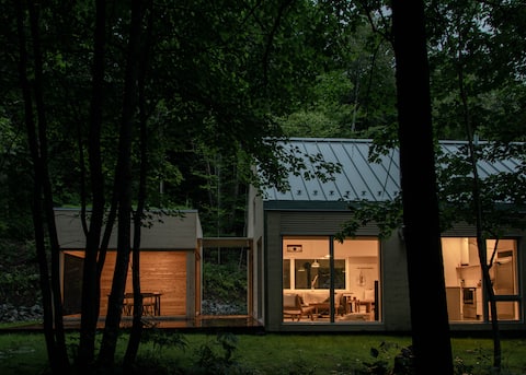 Chalet Harmony | River Access | 4 Guests | Hot Tub