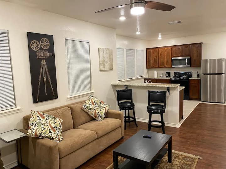 Spacious Unit Next To Wiley U - Marshall, TX