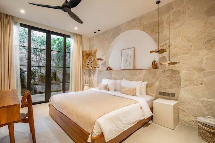 Villa Capture: Enjoy comfort in our thoughtfully designed, cozy bedrooms.