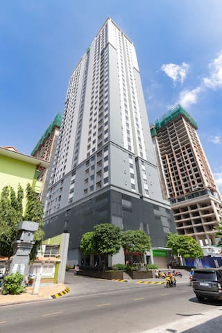 Otis Apartment & Hotel managed Airbnb listing 1