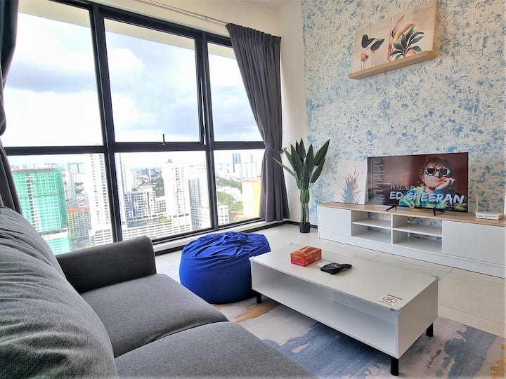 Skyblue 2 Rooms Apartment, 4+2 Pax @ Urban Suites - Penang