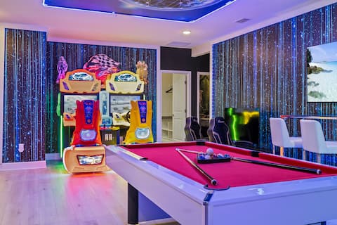 15BR Mega Pool Mansion, Mins 2 Universal Studios!