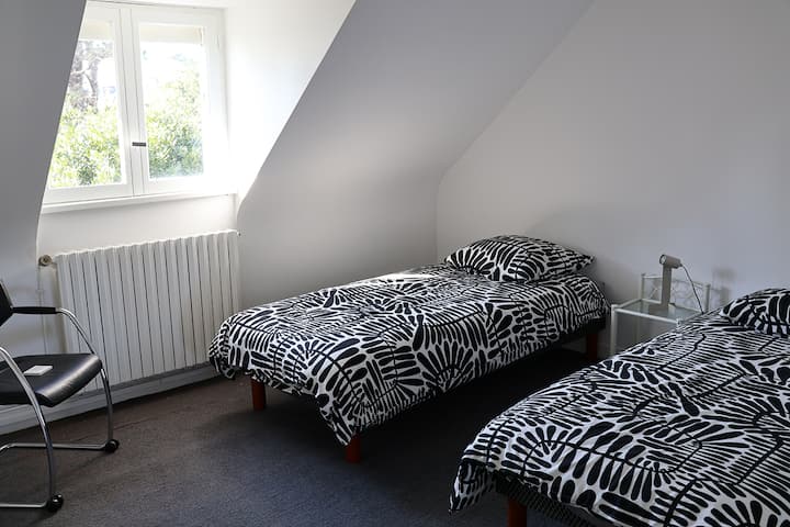 საძინებელი 1