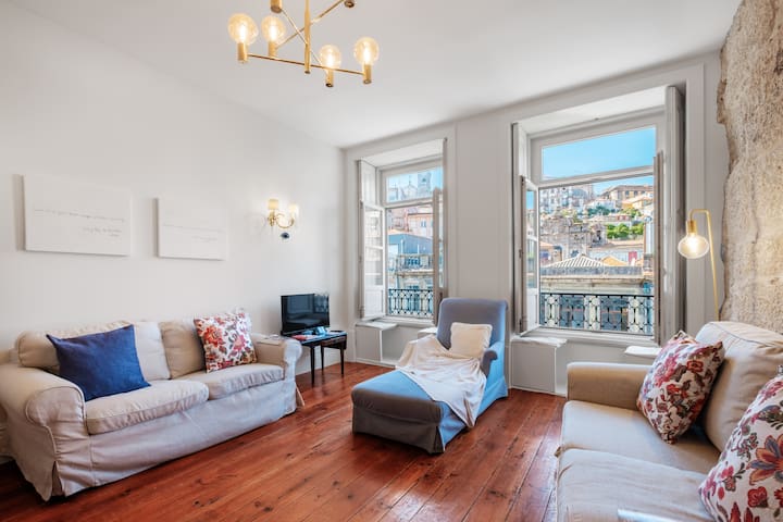 Mouzinho 134 – Historical Center – Blue