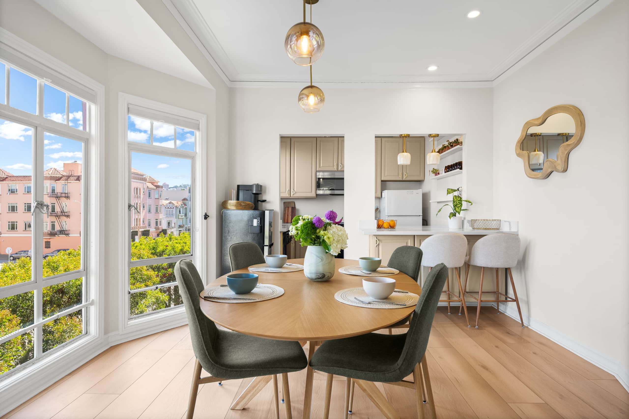Condo in San Francisco · ★4.76 · 2 bedrooms · 3 beds · 2 baths - Image 9