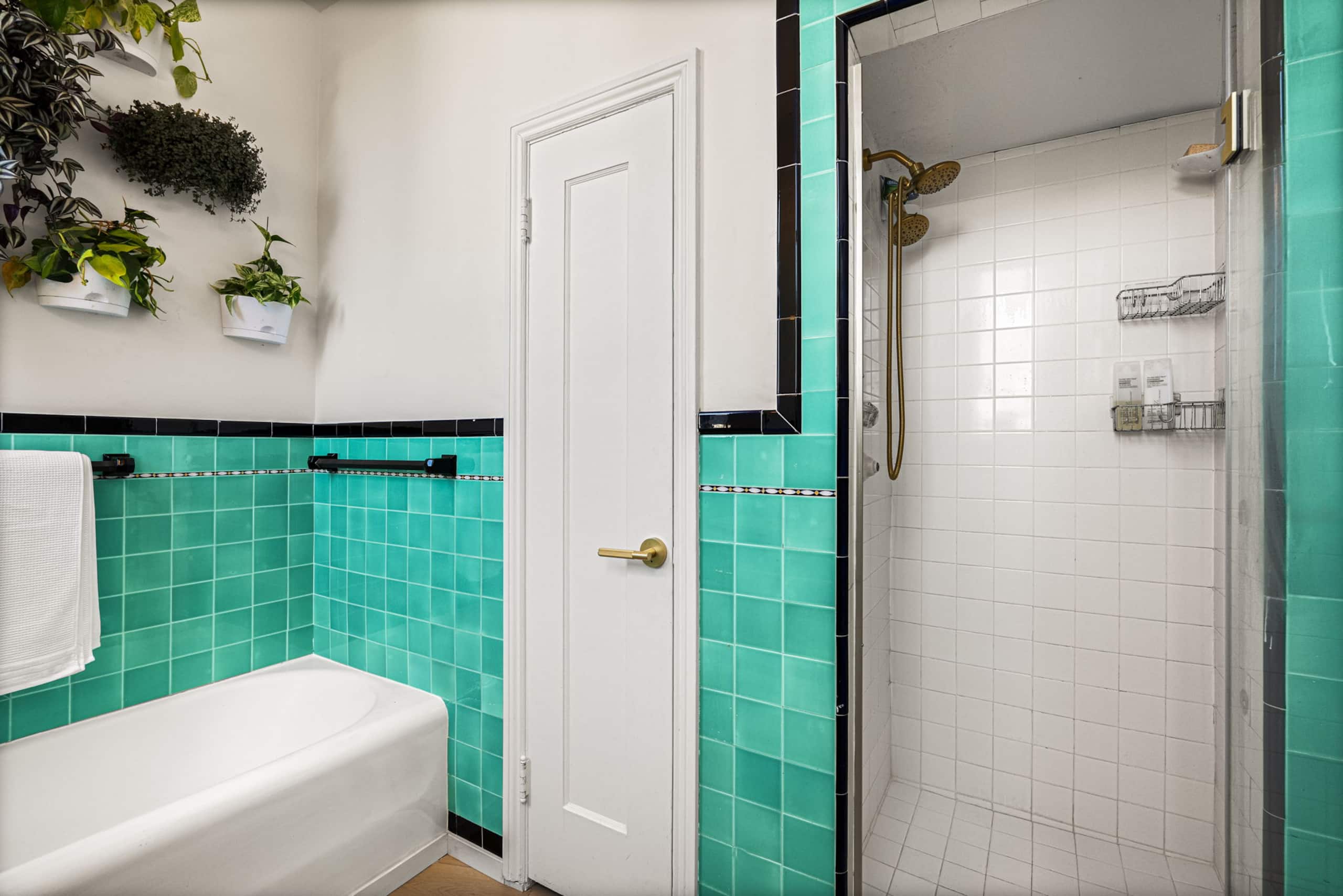 Condo in San Francisco · ★4.76 · 2 bedrooms · 3 beds · 2 baths - Image 16