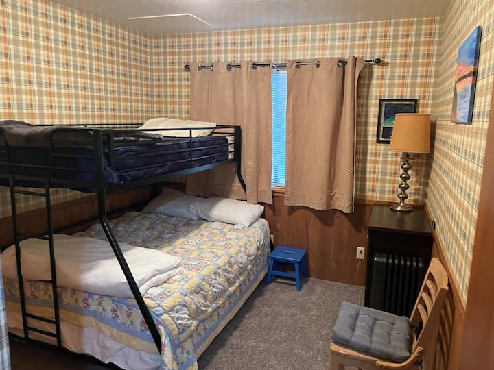 Quarto #3 Beliche twin sobre tamanho completo