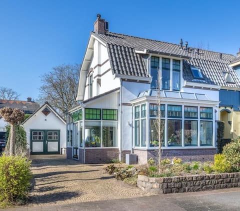 Authentic family home in Baarn
