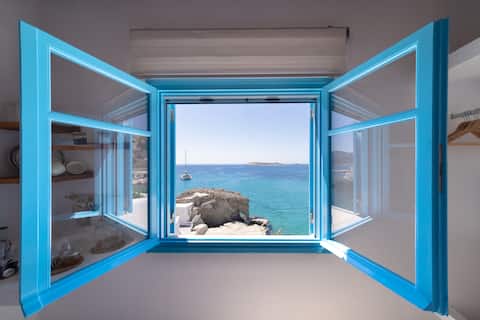 Popular Airbnb listing: Misemos Cozy Apartment in Δήμος Κιμώλου
