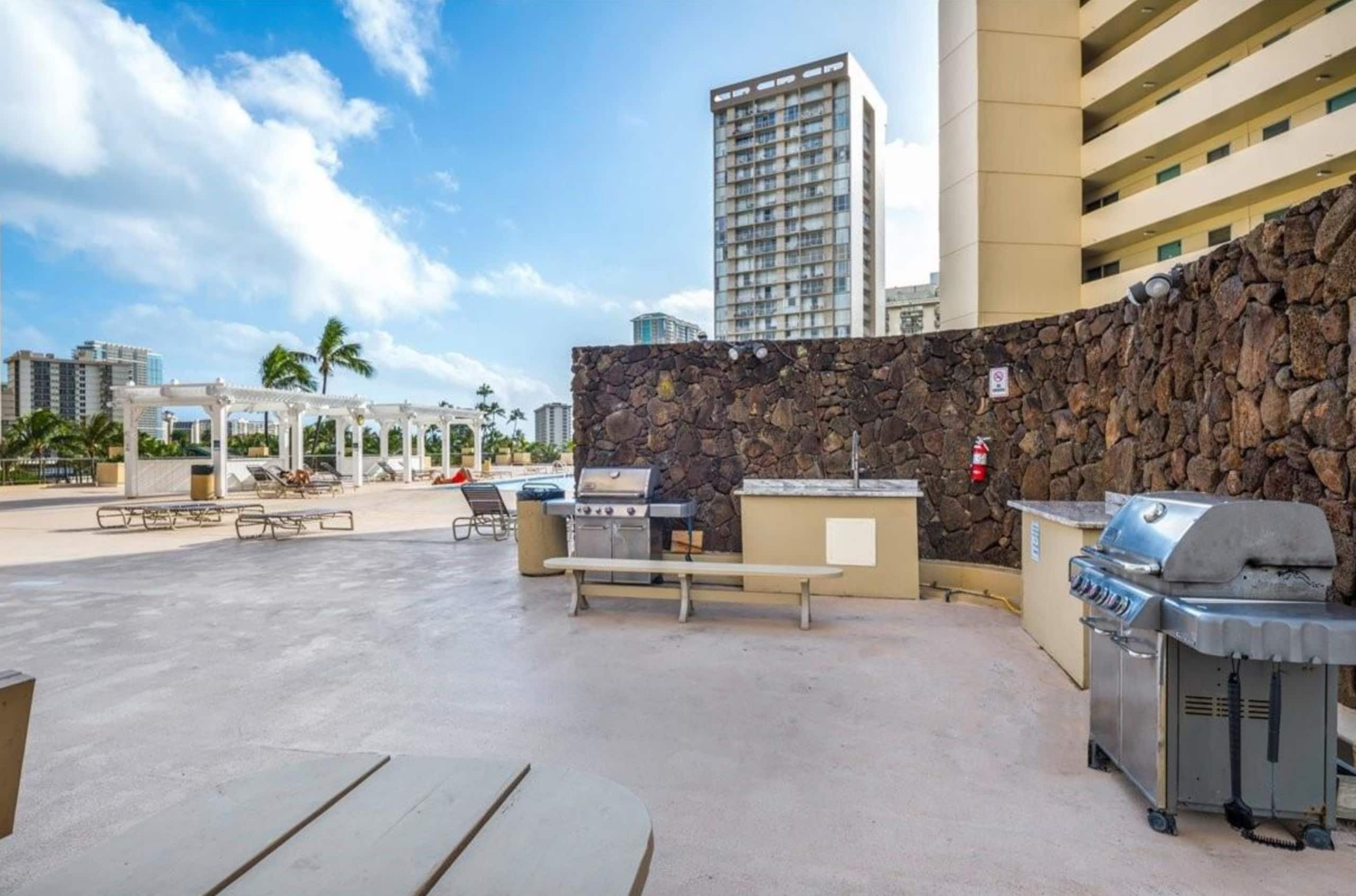 Home in Honolulu · ★4.89 · Studio · 1 bed · 1 private bath - Image 29