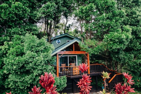 The Treehouse at Hulili Farm