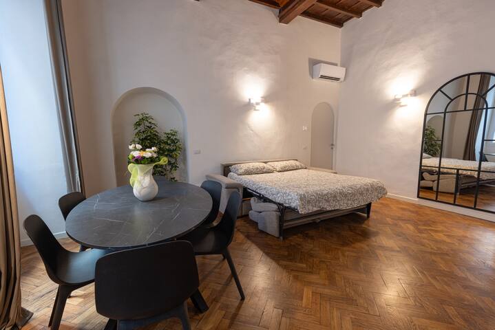 Luxury Glenda’s apartment gallery image 3