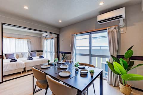 High floor with ocean view! Group stay welcome!