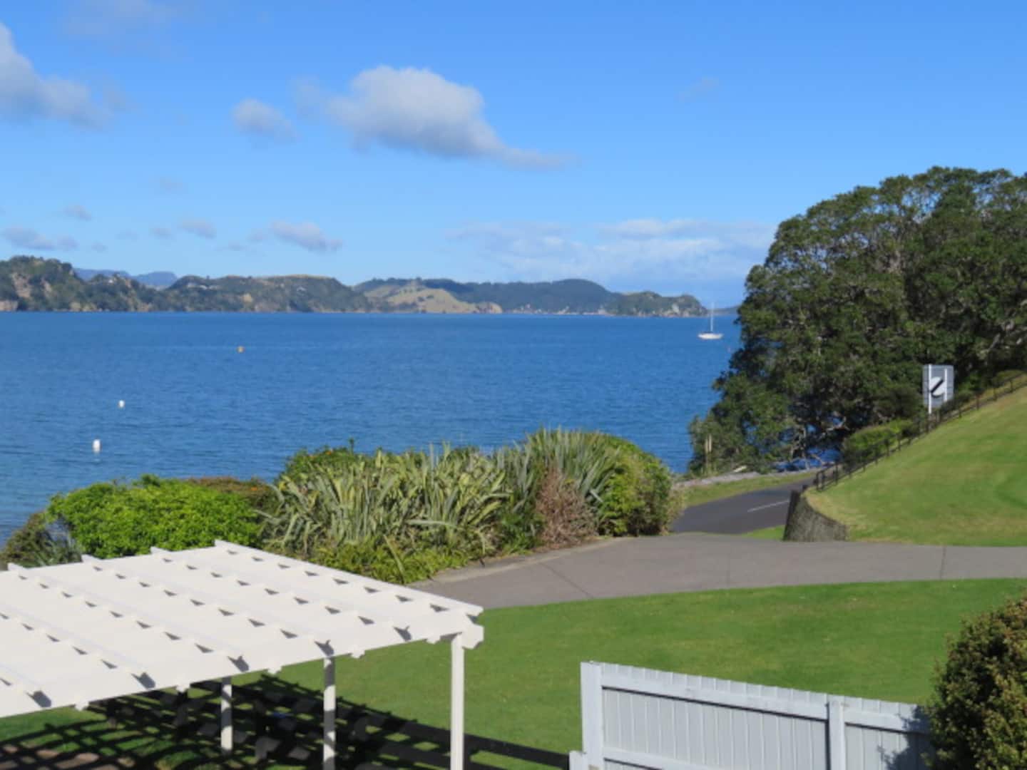 The Green House - Oamaru Bay 1
