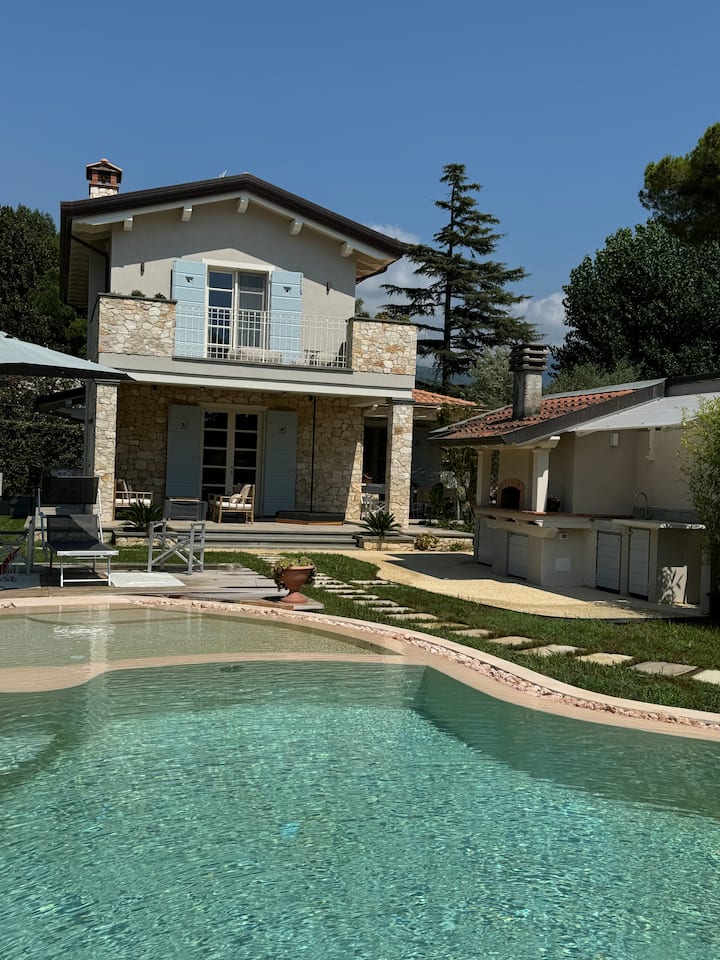 Villetta Con Piscina
La Capanna - Pietrasanta