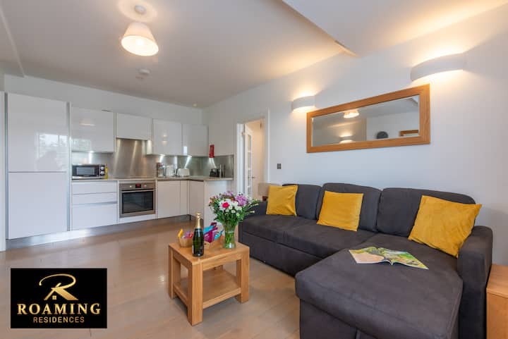 Long Term Discounts | Free Secure Parking! - Henley-on-Thames