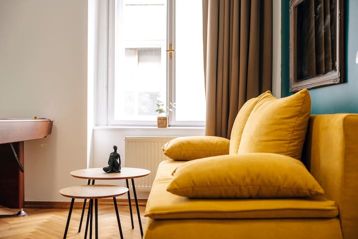 Billiard Haven in the Heart of Prague Group Stay gallery image 3