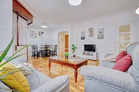 Propiedad de Airbnb exitosa: Las Palmeras Apartment By Clabao en Logroño