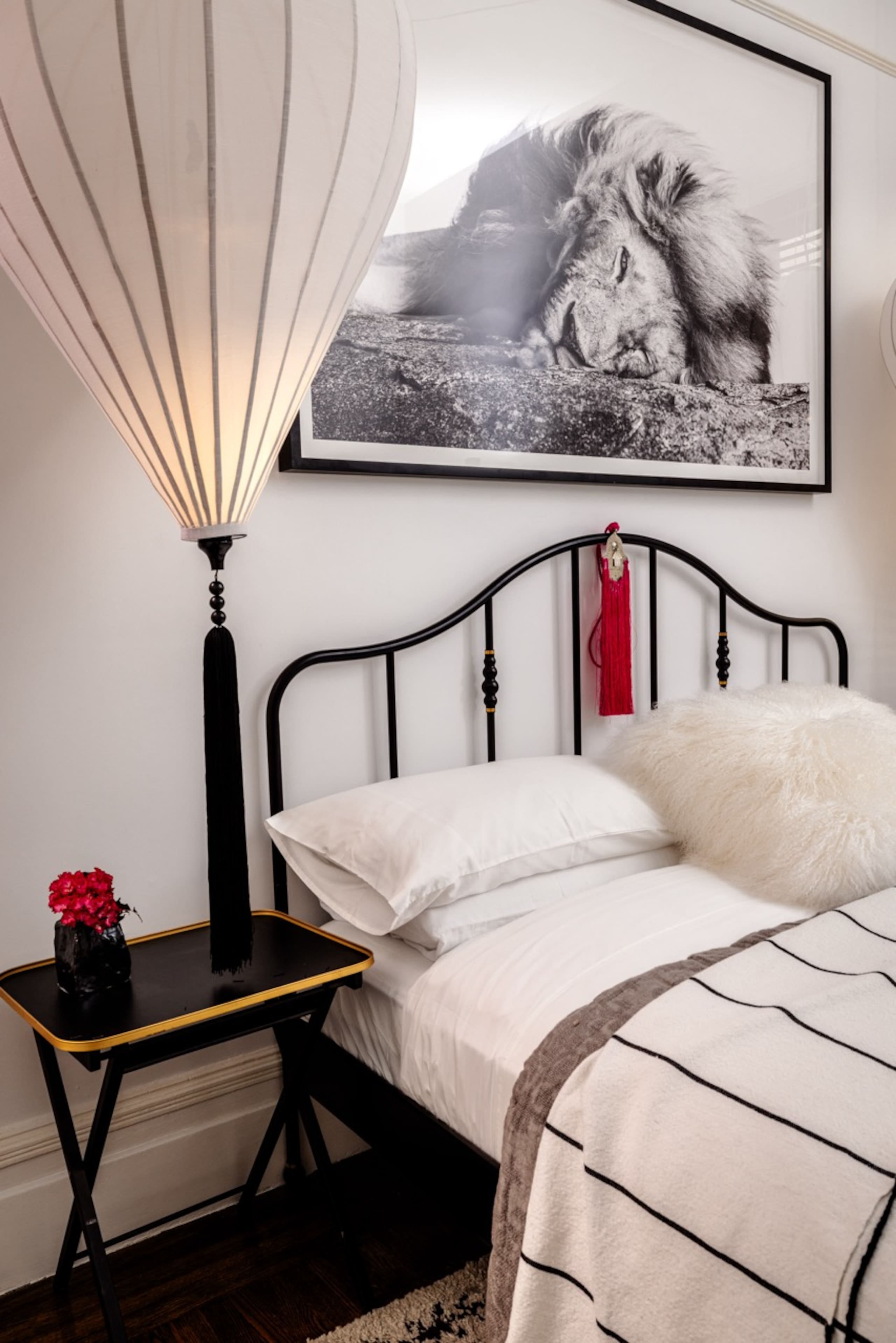 Home in San Francisco · ★4.92 · 2 bedrooms · 2 beds · 2 baths - Image 14