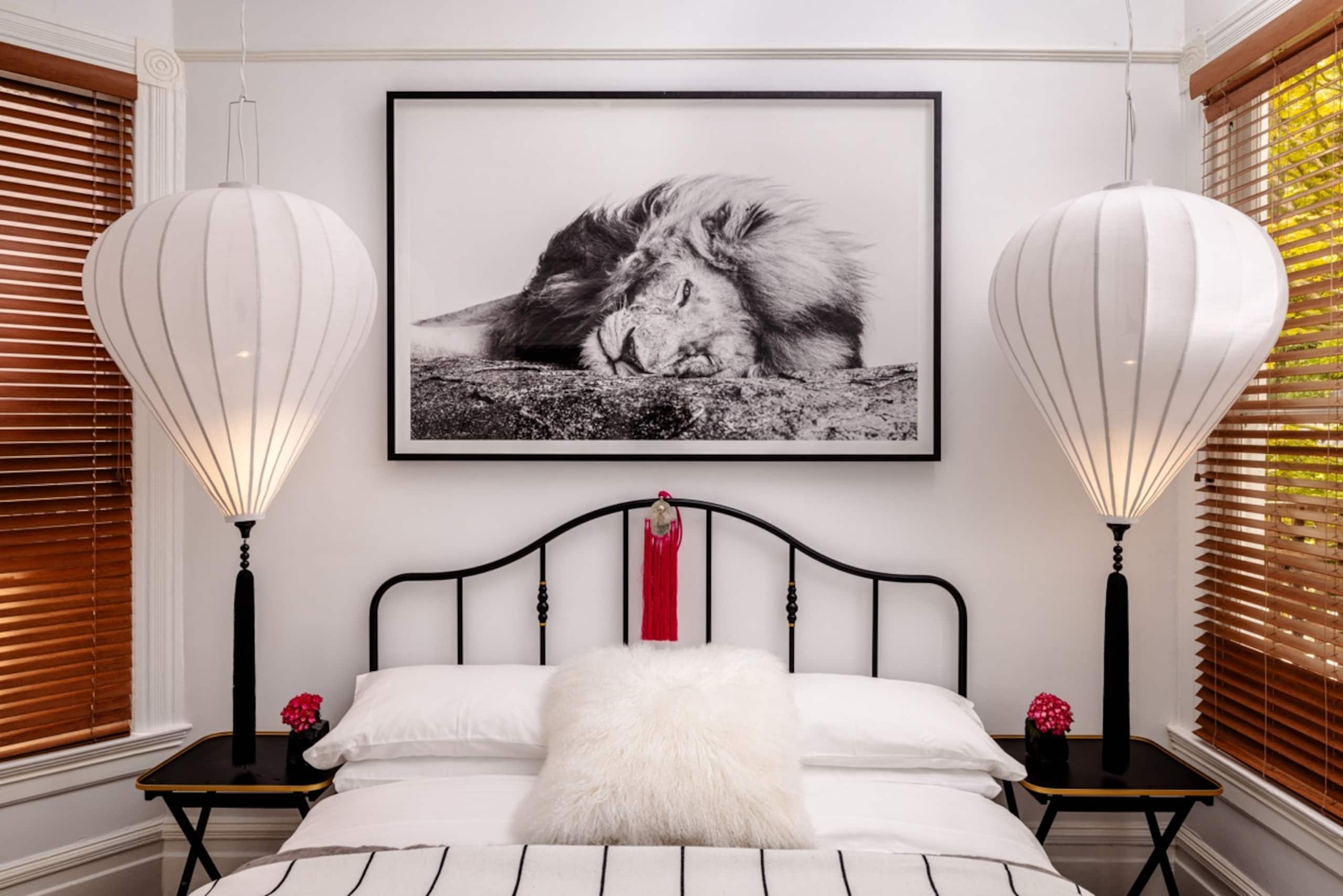 Home in San Francisco · ★4.92 · 2 bedrooms · 2 beds · 2 baths - Image 16